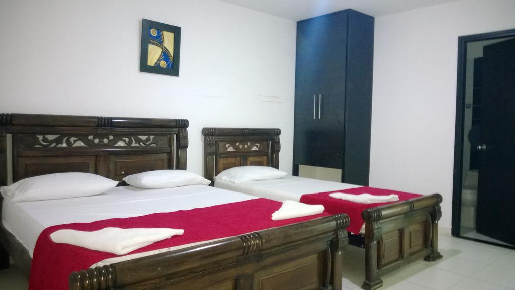Hotel Olas Marinas Inn ซันตามาร์ตา ห้อง รูปภาพ